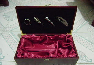 精品紅酒木盒及工具套裝 現貨供應與選購指南